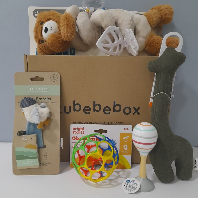 Play Box: juguetes adaptados a la edad del bebé