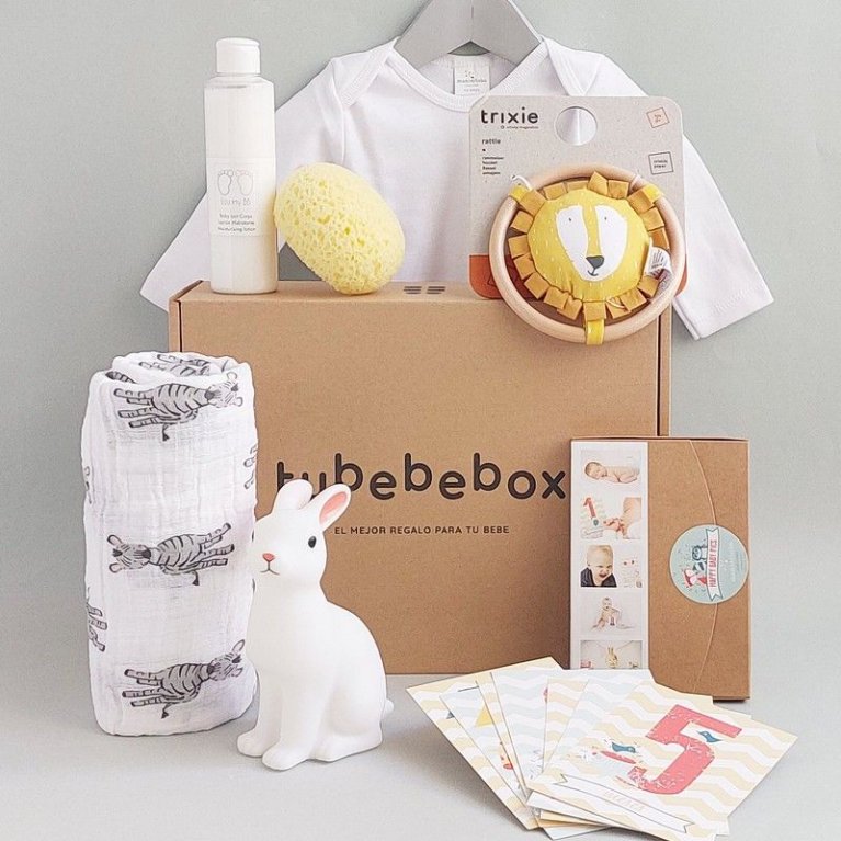  Baby Box Shop Niño – 14 piezas de artículos esenciales para recién  nacidos – Juego de regalos para bebé recién nacido, cestas de regalo para niños  recién nacidos, cestas de regalo