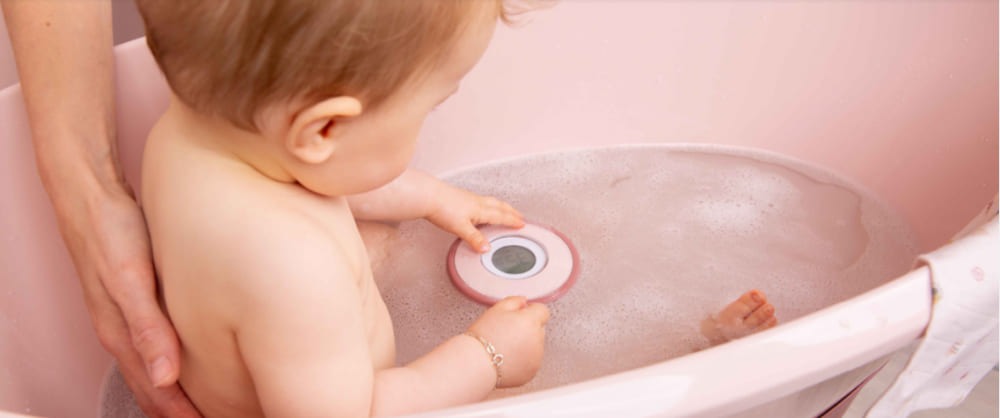 La hora del baño del bebé: accesorios prácticos para la bañera.
